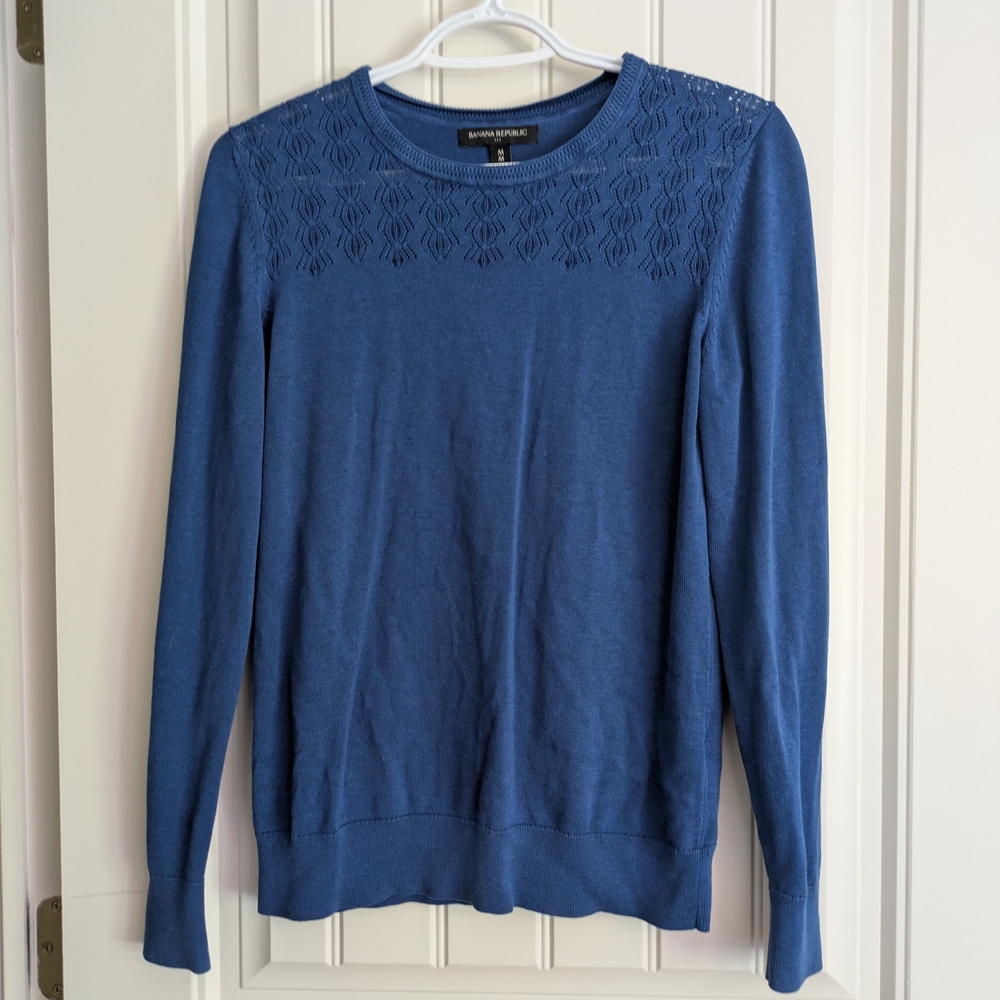 Banana Republic Textured Knit Top in Blue